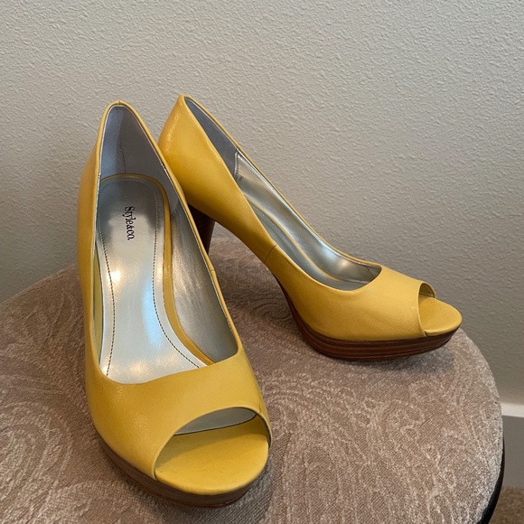 Style&co Shoes - Womens Heels Size 8
